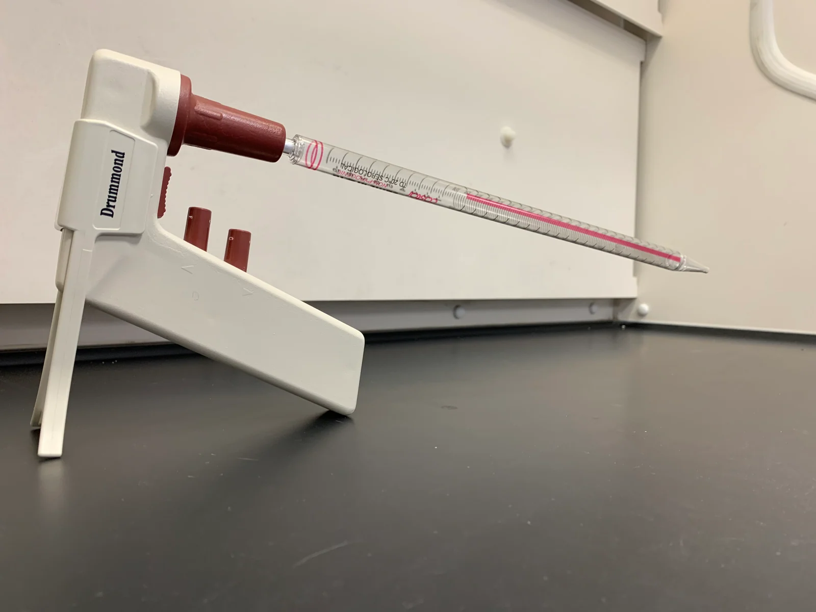 墨西哥基因组医学研究所讨论液体活检临床应用，强调癌症精准医疗研究