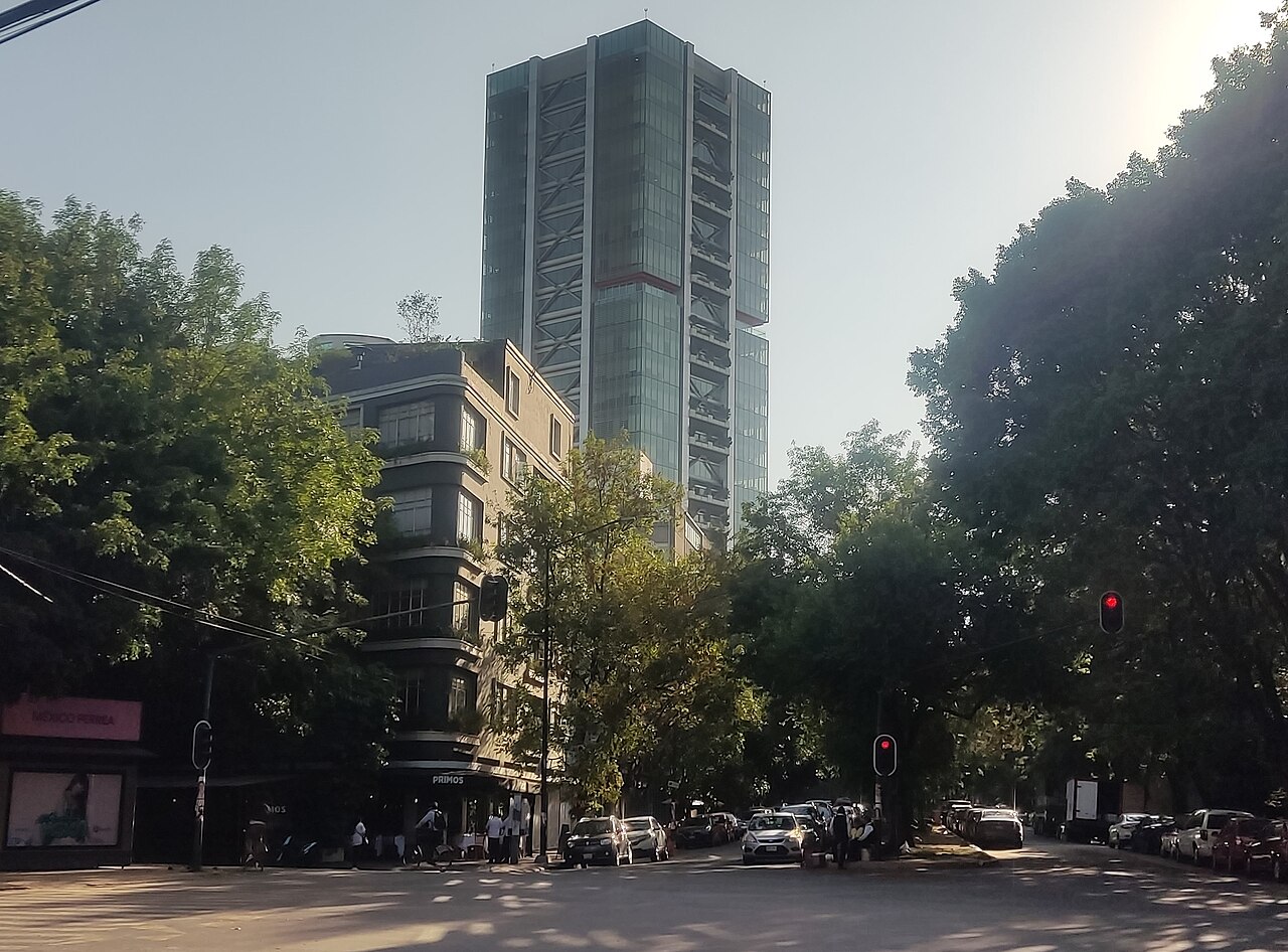 资料图:墨西哥经济部办公建筑,作为出口合规主题背景,非本次公告发布现场。